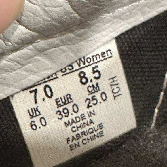 Vans Star Wars Classic Slip-On 'A New Hope' Shoes - Picture 4 of 10